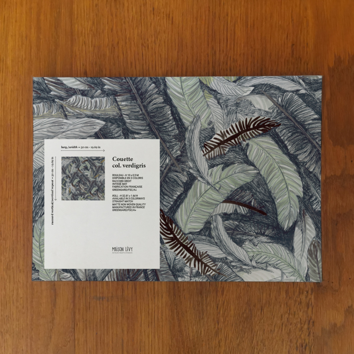 Couette-col.verdigris sample